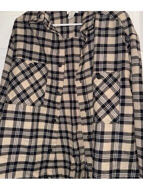 H&M Black and Cream Plaid Button-Down Shirt